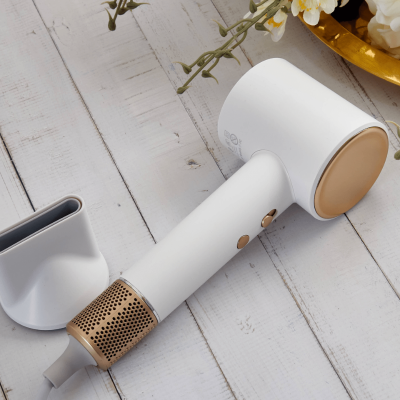 Maraki AirWave - High-Speed Hairdryer + 1 Attachment