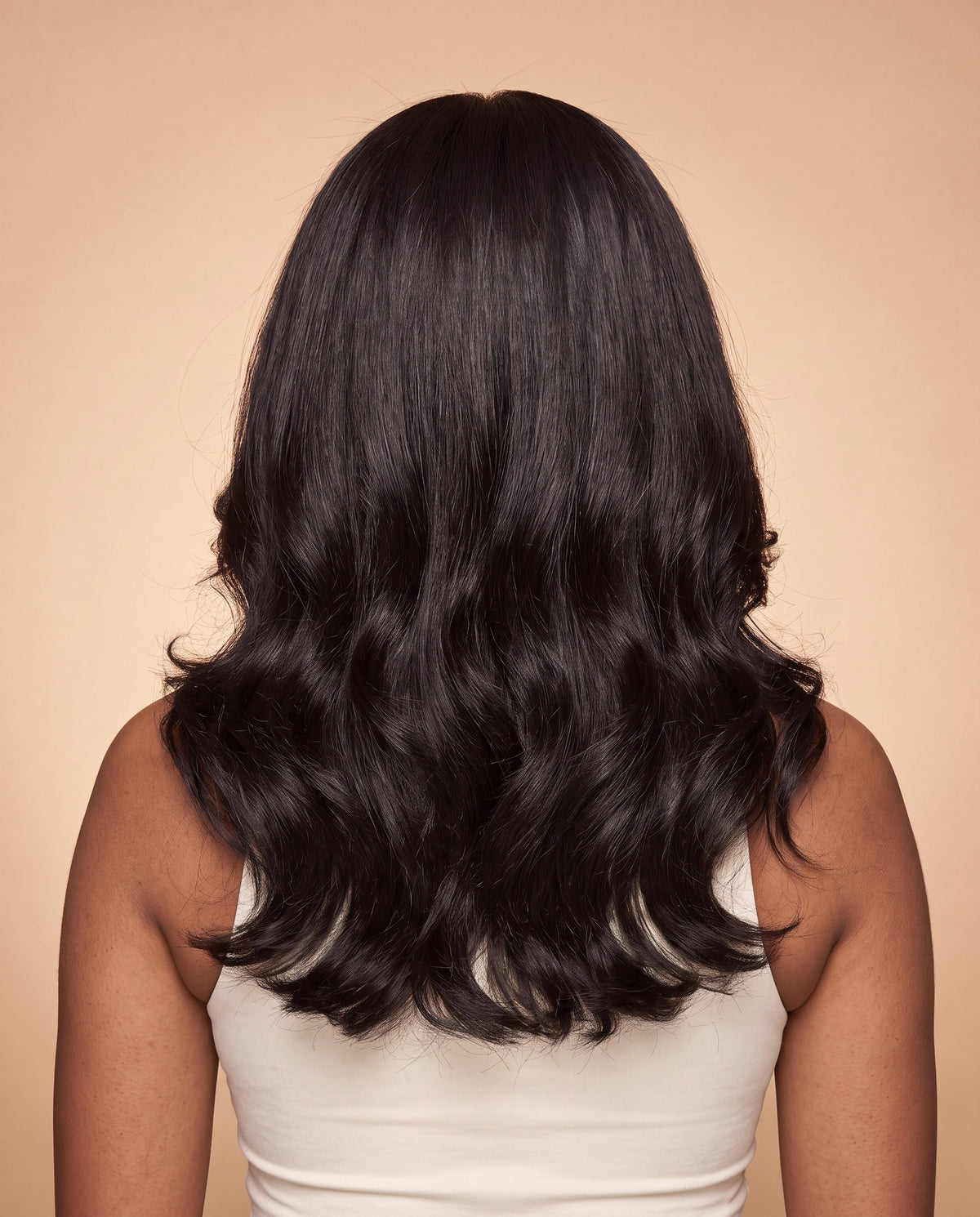 Amira wig, back view
