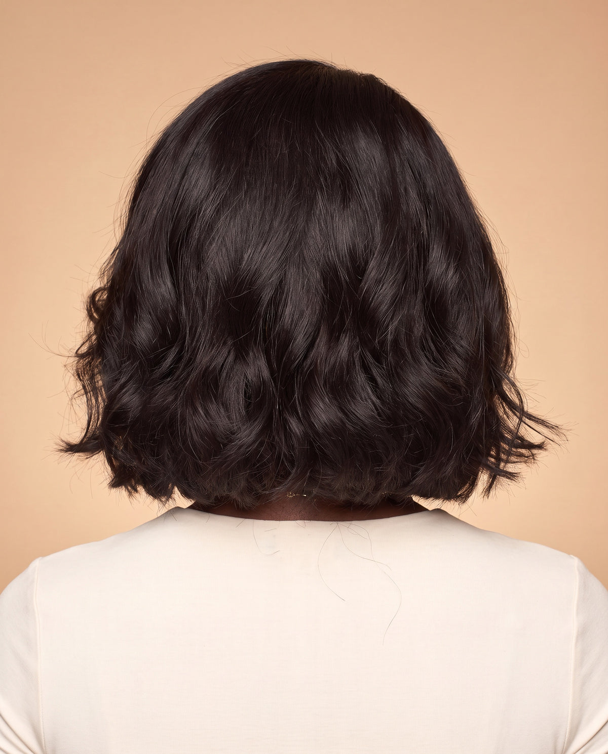 Naomi wig, back view