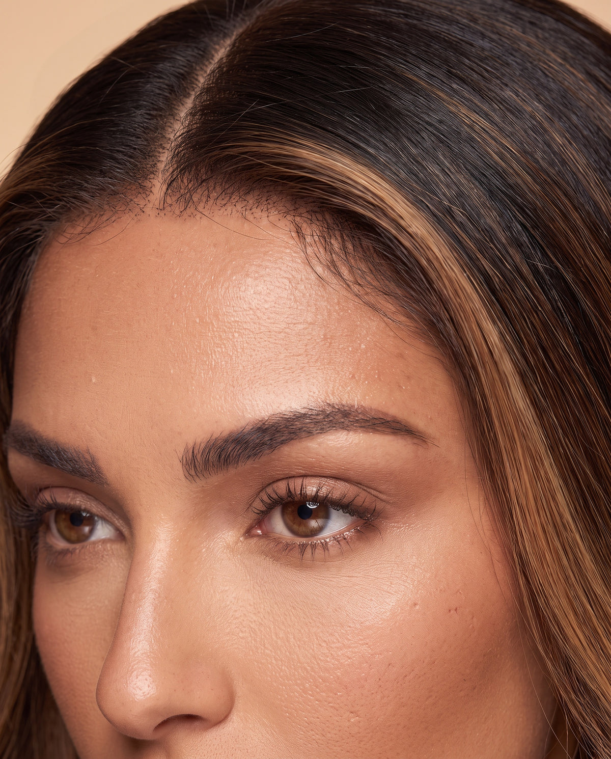 Valentina wig, hairline close-up